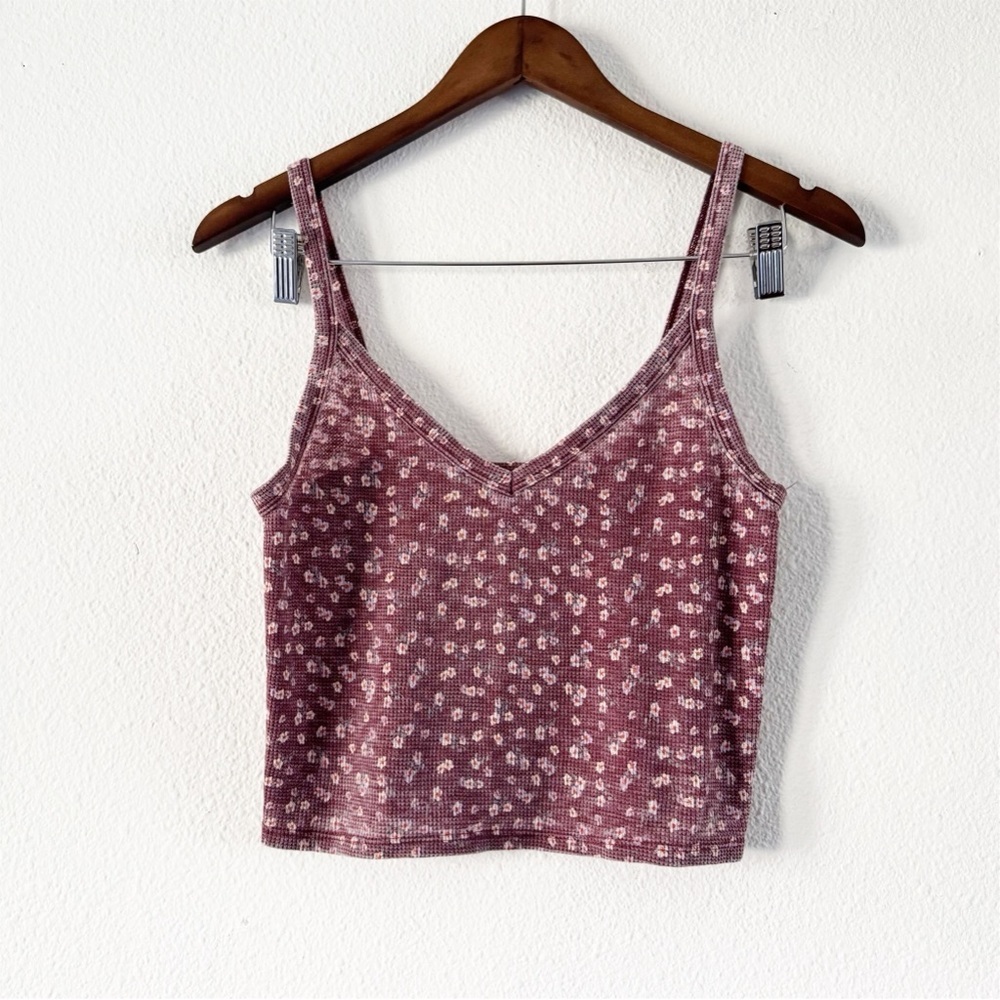 American Eagle Cropped Ditsy Floral Burgundy  Waffle Knit Cami Medium Ethereal - Picture 3 of 15